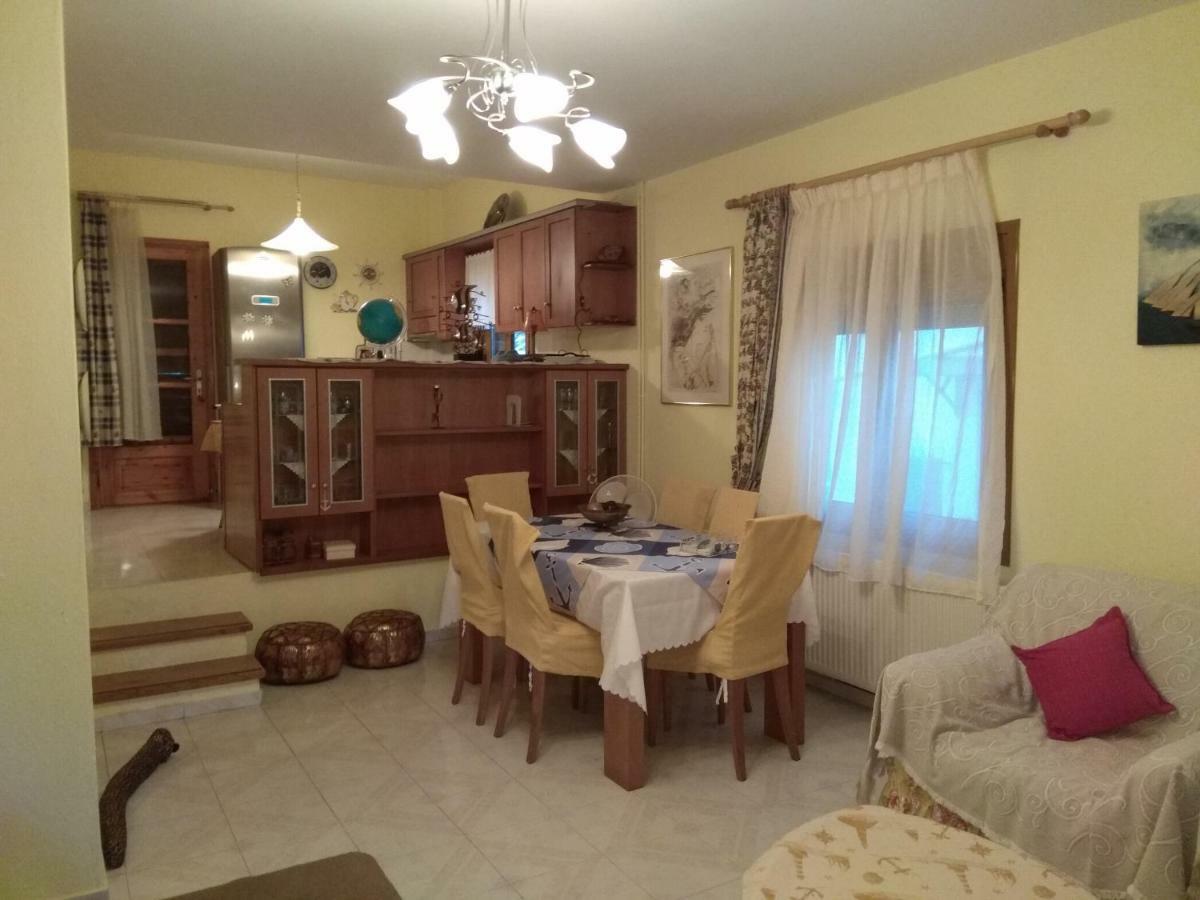 パラリア・ディオニショウ Family Seaside House In Mouriesヴィラ エクステリア 写真